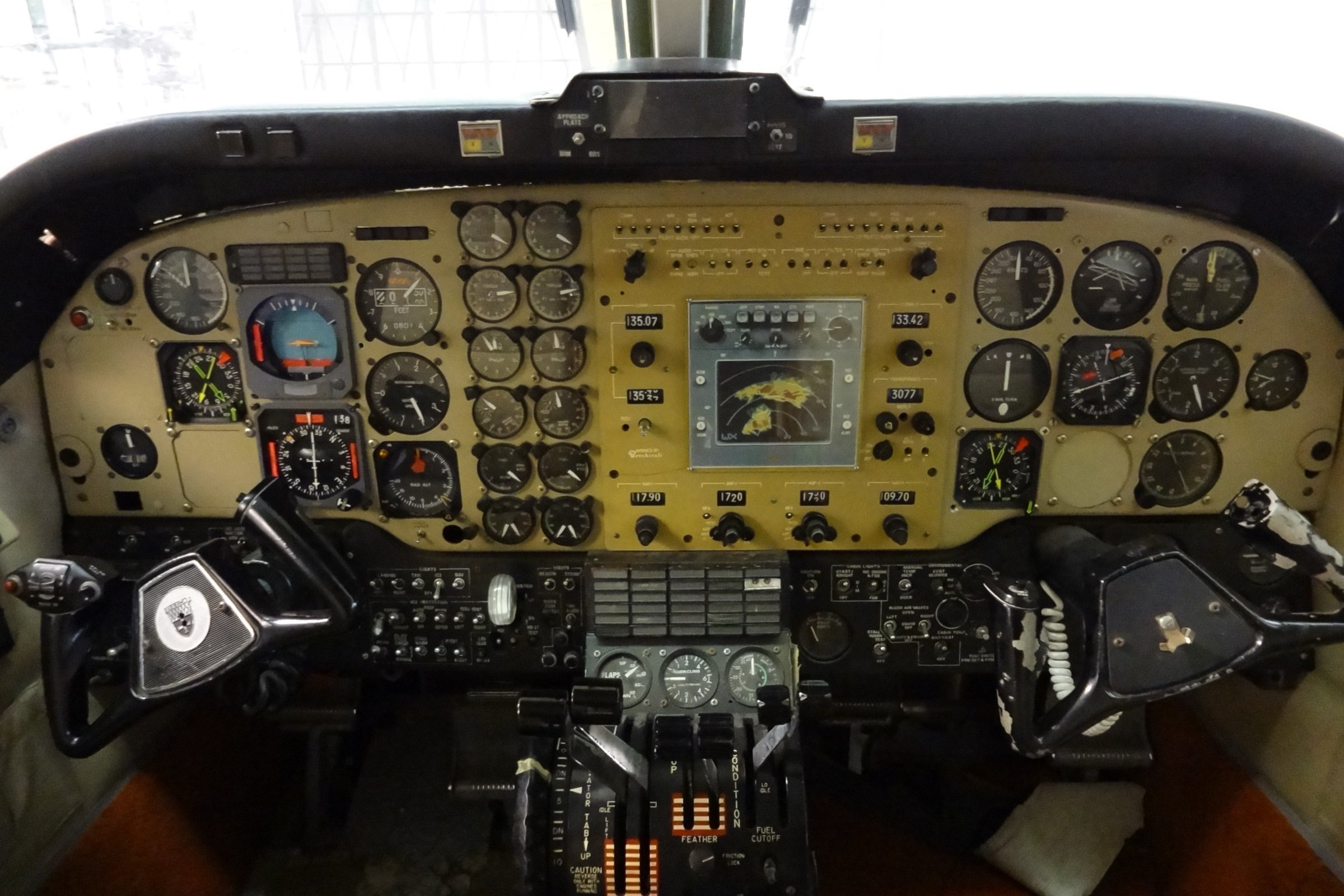 Pilatus PC-12, cockpit photo