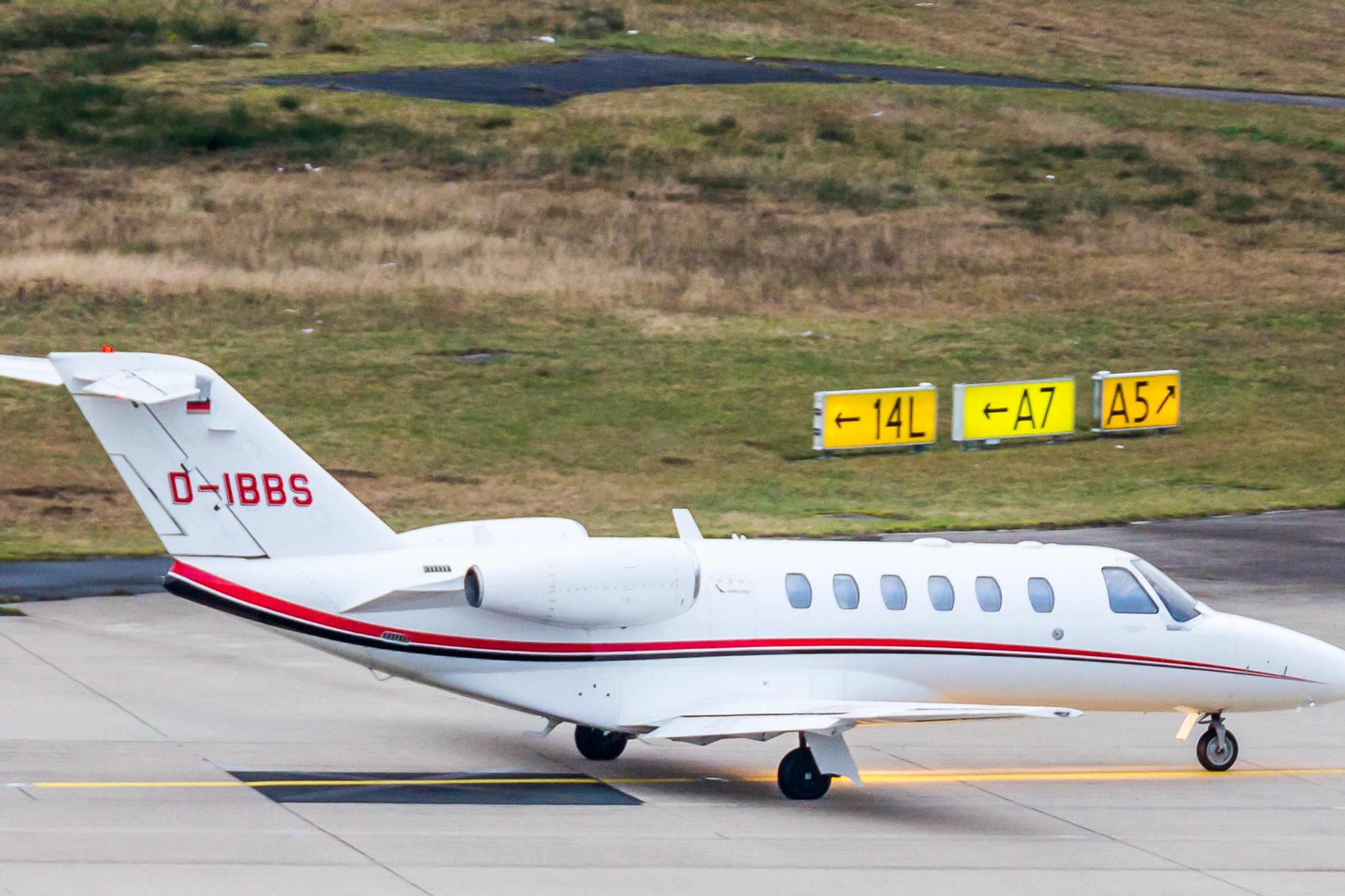Cessna Citation CJ2, exterior photo