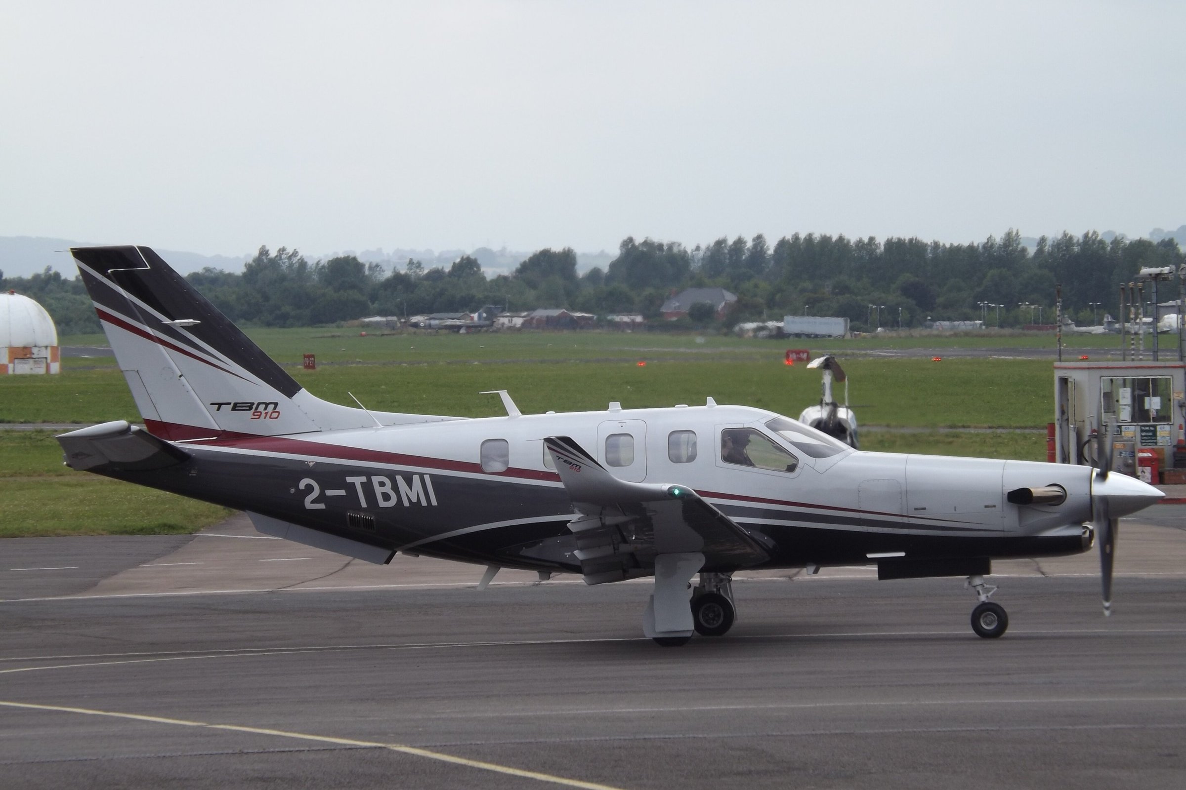 Daher TBM 910, exterior photo